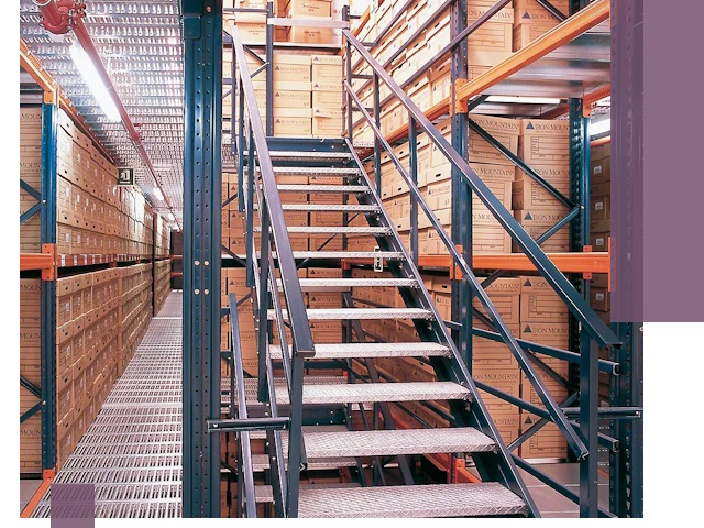 Лестницы складские прочные и безопасные под ключ в Камышине