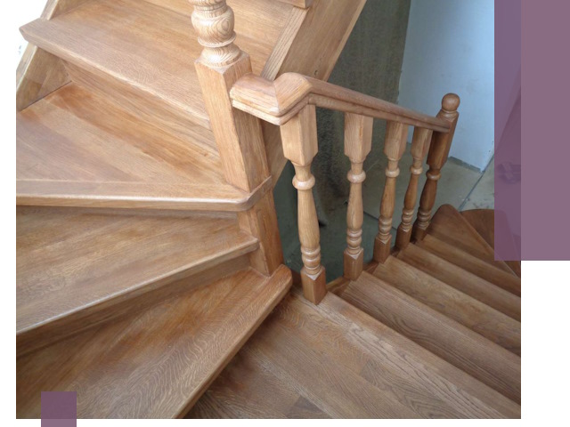 Дубовые лестницы под ключ в Камышине: изготовление и монтаж