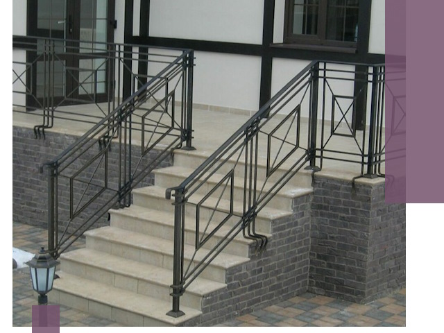 Перила для крыльца в Камышине — монтаж, изготовление и установка