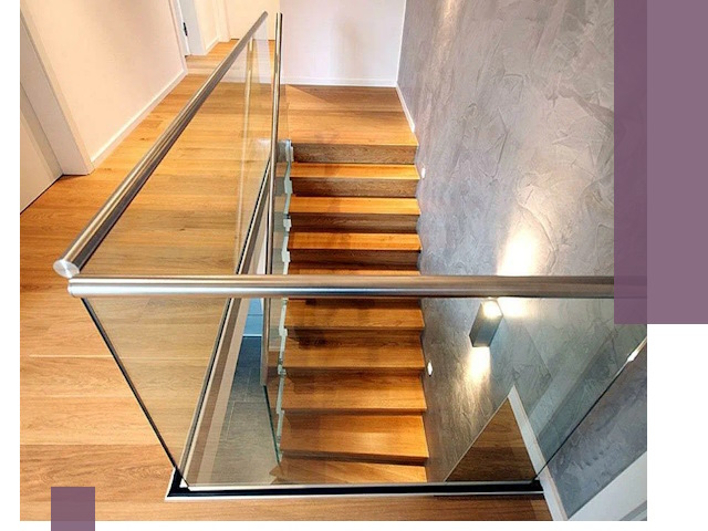 Перила для лестницы в доме — изготовление и монтаж в Камышине